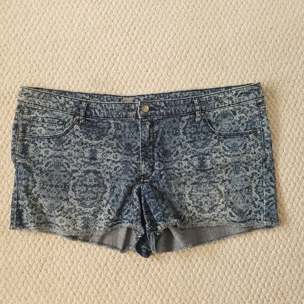 Mossimo | Womens Jean Shorts Plus 18 Frayed Hem